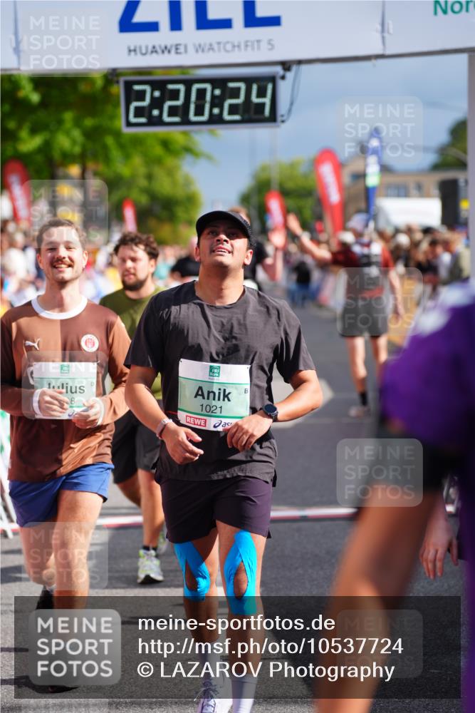 20.09.2026 - PSD Bank Halbmarathon LAZAROV Photography http://msf.ph/oto/10537724 20.09.2026 12:20:23 Ziel 1021, 1261, 1628, 1755, 1892, 2737, 2933, 3085, 4228, 4237, 4270, 4632 meine-sportfotos.de