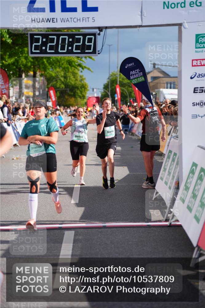 20.09.2026 - PSD Bank Halbmarathon LAZAROV Photography http://msf.ph/oto/10537809 20.09.2026 12:20:28 Ziel 1021, 1261, 1294, 1628, 1755, 2351, 3097, 4228, 4237, 4632 meine-sportfotos.de