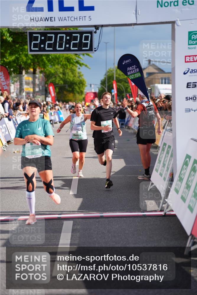 20.09.2026 - PSD Bank Halbmarathon LAZAROV Photography http://msf.ph/oto/10537816 20.09.2026 12:20:29 Ziel 1021, 1261, 1294, 1628, 1755, 2351, 3097, 4228, 4237, 4632 meine-sportfotos.de