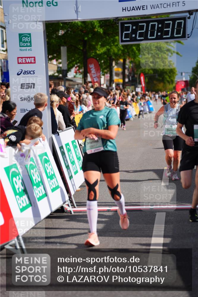 20.09.2026 - PSD Bank Halbmarathon LAZAROV Photography http://msf.ph/oto/10537841 20.09.2026 12:20:29 Ziel 1021, 1261, 1294, 1628, 1755, 2351, 3097, 4228, 4237, 4632 meine-sportfotos.de