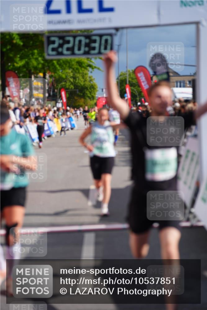 20.09.2026 - PSD Bank Halbmarathon LAZAROV Photography http://msf.ph/oto/10537851 20.09.2026 12:20:30 Ziel 1294, 1628, 1755, 2351, 3097, 4228, 4237, 4632, 4754 meine-sportfotos.de