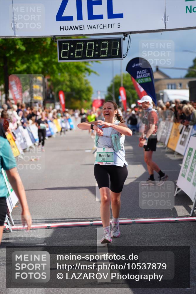 20.09.2026 - PSD Bank Halbmarathon LAZAROV Photography http://msf.ph/oto/10537879 20.09.2026 12:20:31 Ziel 1294, 2351, 3097, 4237, 4632, 4754 meine-sportfotos.de