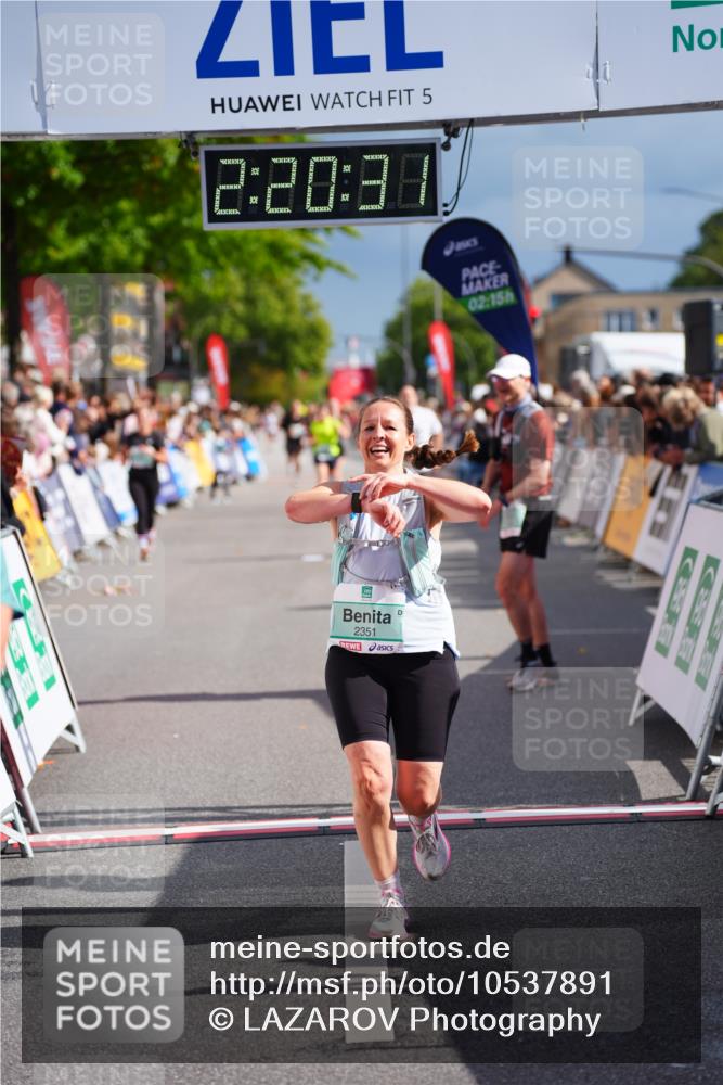 20.09.2026 - PSD Bank Halbmarathon LAZAROV Photography http://msf.ph/oto/10537891 20.09.2026 12:20:31 Ziel 1294, 2351, 3097, 4237, 4632, 4754 meine-sportfotos.de