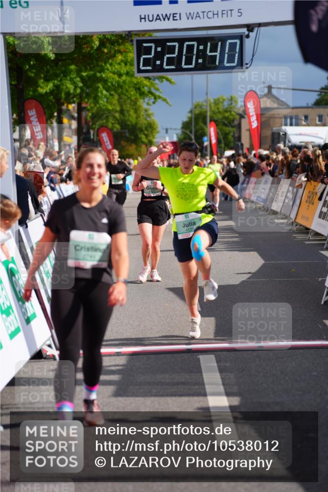 20.09.2026 - PSD Bank Halbmarathon LAZAROV Photography http://msf.ph/oto/10538012 20.09.2026 12:20:40 Ziel 1127, 2741, 3217, 4125, 4754 meine-sportfotos.de