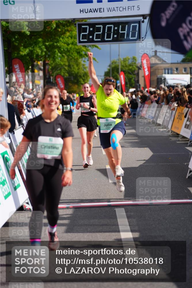 20.09.2026 - PSD Bank Halbmarathon LAZAROV Photography http://msf.ph/oto/10538018 20.09.2026 12:20:40 Ziel 1127, 2741, 3217, 4125, 4754 meine-sportfotos.de