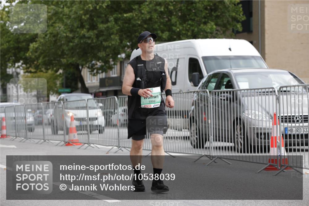 20.09.2026 - PSD Bank Halbmarathon Jannik Wohlers http://msf.ph/oto/10538039 20.09.2026 13:06:34 Laufen 1859, 3 meine-sportfotos.de