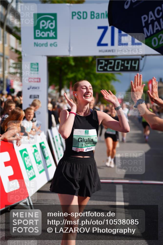 20.09.2026 - PSD Bank Halbmarathon LAZAROV Photography http://msf.ph/oto/10538085 20.09.2026 12:20:44 Ziel 1127, 2305, 2389, 2741, 3217, 3620, 3740, 4125, 4292 meine-sportfotos.de