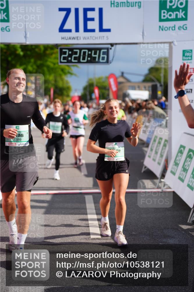 20.09.2026 - PSD Bank Halbmarathon LAZAROV Photography http://msf.ph/oto/10538121 20.09.2026 12:20:46 Ziel 1127, 2305, 2389, 2741, 3620, 3740, 4125, 4292 meine-sportfotos.de
