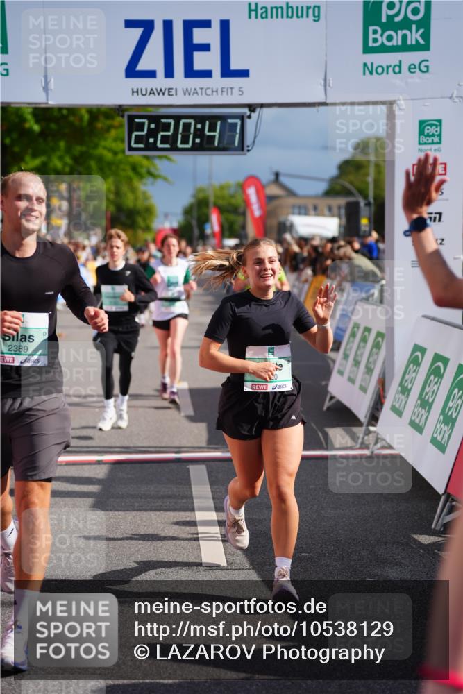20.09.2026 - PSD Bank Halbmarathon LAZAROV Photography http://msf.ph/oto/10538129 20.09.2026 12:20:46 Ziel 1127, 2305, 2389, 2741, 3620, 3740, 4125, 4292 meine-sportfotos.de