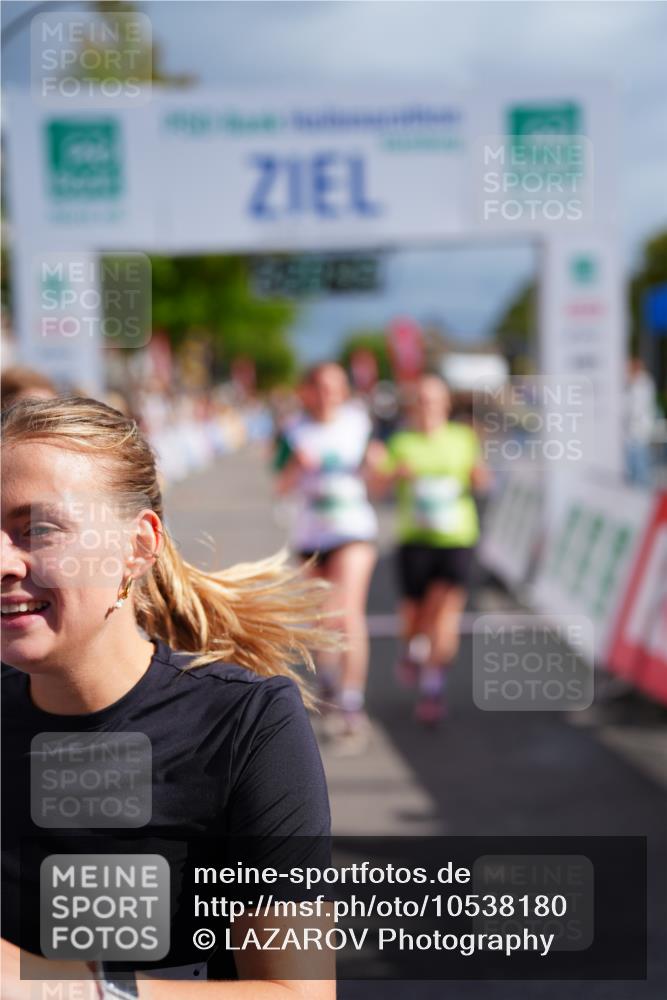 20.09.2026 - PSD Bank Halbmarathon LAZAROV Photography http://msf.ph/oto/10538180 20.09.2026 12:20:48 Ziel 1127, 2305, 2389, 3102, 3620, 3740, 4125, 4292, 4312 meine-sportfotos.de