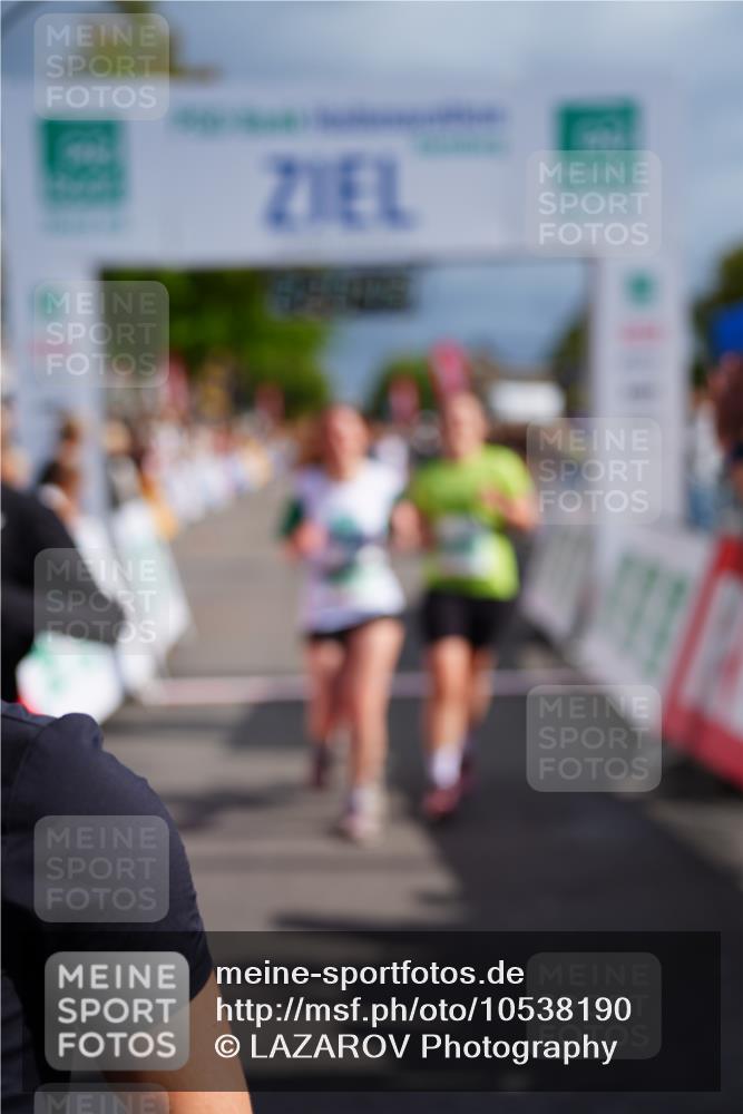 20.09.2026 - PSD Bank Halbmarathon LAZAROV Photography http://msf.ph/oto/10538190 20.09.2026 12:20:48 Ziel 1127, 2305, 2389, 3102, 3620, 3740, 4125, 4292, 4312 meine-sportfotos.de