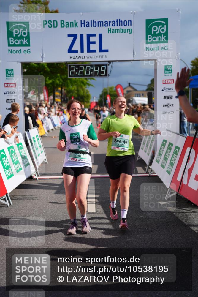 20.09.2026 - PSD Bank Halbmarathon LAZAROV Photography http://msf.ph/oto/10538195 20.09.2026 12:20:49 Ziel 1127, 2305, 2389, 3102, 3620, 3740, 4292, 4312 meine-sportfotos.de