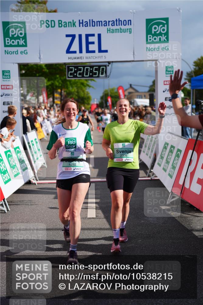 20.09.2026 - PSD Bank Halbmarathon LAZAROV Photography http://msf.ph/oto/10538215 20.09.2026 12:20:49 Ziel 1127, 2305, 2389, 3102, 3620, 3740, 4292, 4312 meine-sportfotos.de