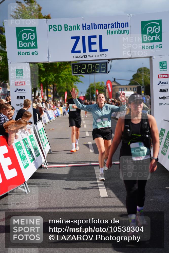 20.09.2026 - PSD Bank Halbmarathon LAZAROV Photography http://msf.ph/oto/10538304 20.09.2026 12:20:54 Ziel 1331, 2305, 3102, 3412, 3740, 4292, 4312, 4790 meine-sportfotos.de