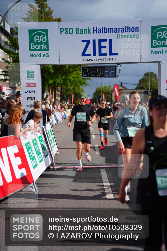 20.09.2026 - PSD Bank Halbmarathon LAZAROV Photography http://msf.ph/oto/10538329 20.09.2026 12:20:55 Ziel 1331, 2305, 3102, 3412, 3740, 4292, 4312, 4790 meine-sportfotos.de