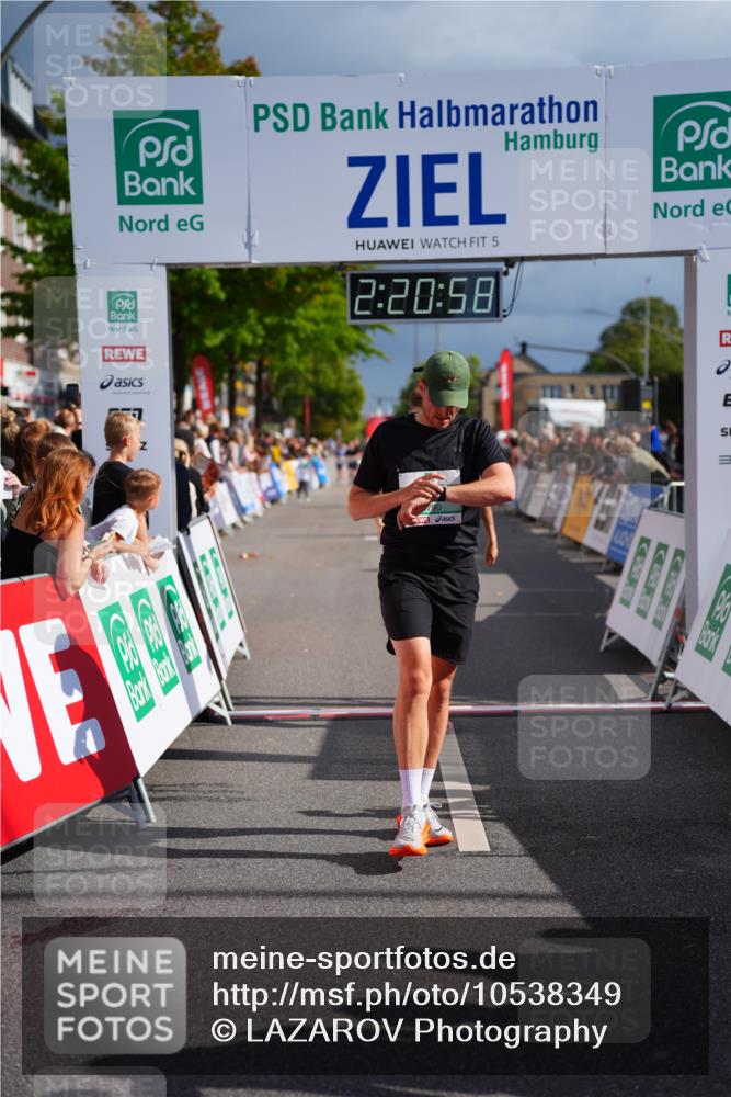 20.09.2026 - PSD Bank Halbmarathon LAZAROV Photography http://msf.ph/oto/10538349 20.09.2026 12:20:57 Ziel 1331, 3102, 3412, 4312, 4790 meine-sportfotos.de