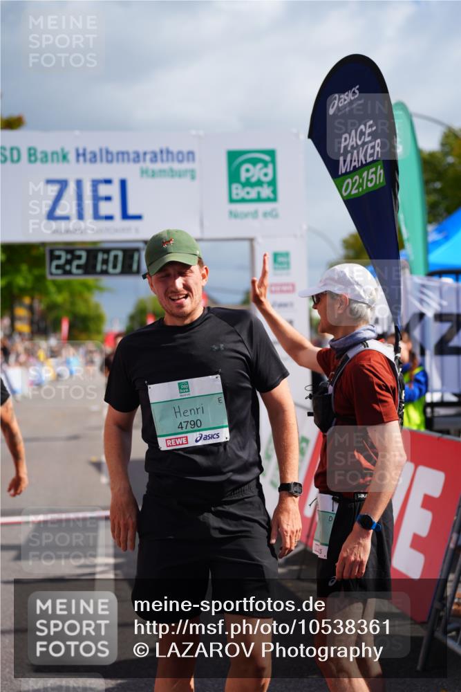 20.09.2026 - PSD Bank Halbmarathon LAZAROV Photography http://msf.ph/oto/10538361 20.09.2026 12:21:00 Ziel 1331, 3412, 4312, 4423, 4790 meine-sportfotos.de