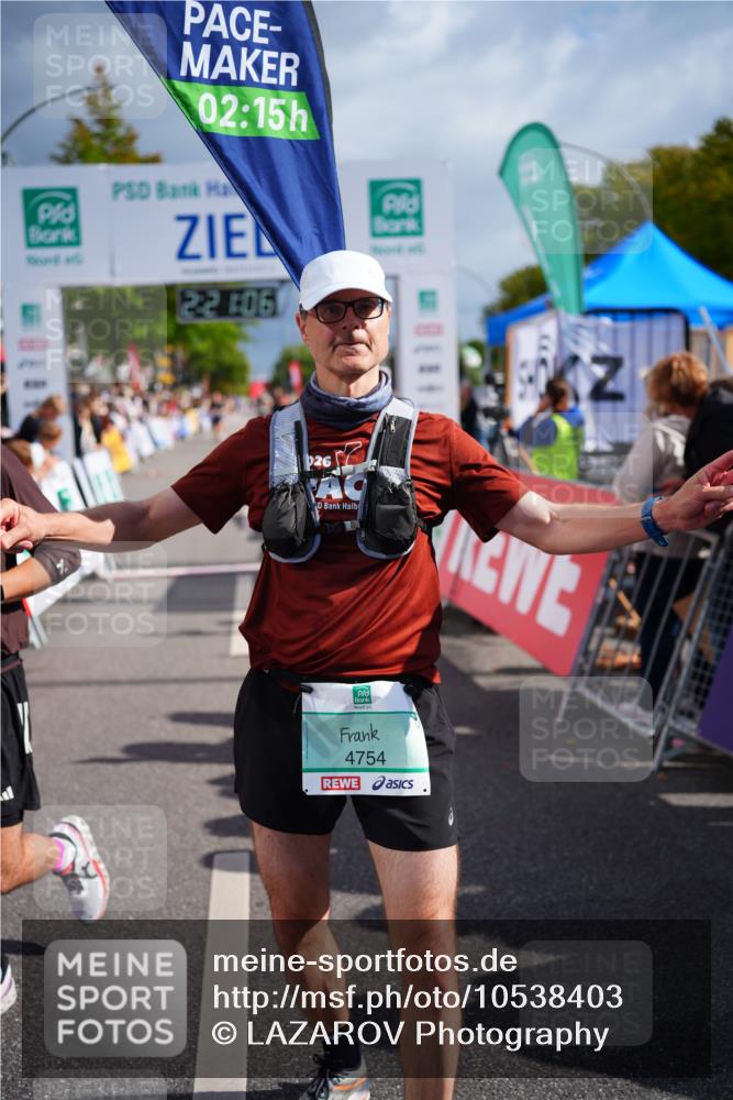 20.09.2026 - PSD Bank Halbmarathon LAZAROV Photography http://msf.ph/oto/10538403 20.09.2026 12:21:05 Ziel 3412, 4423 meine-sportfotos.de