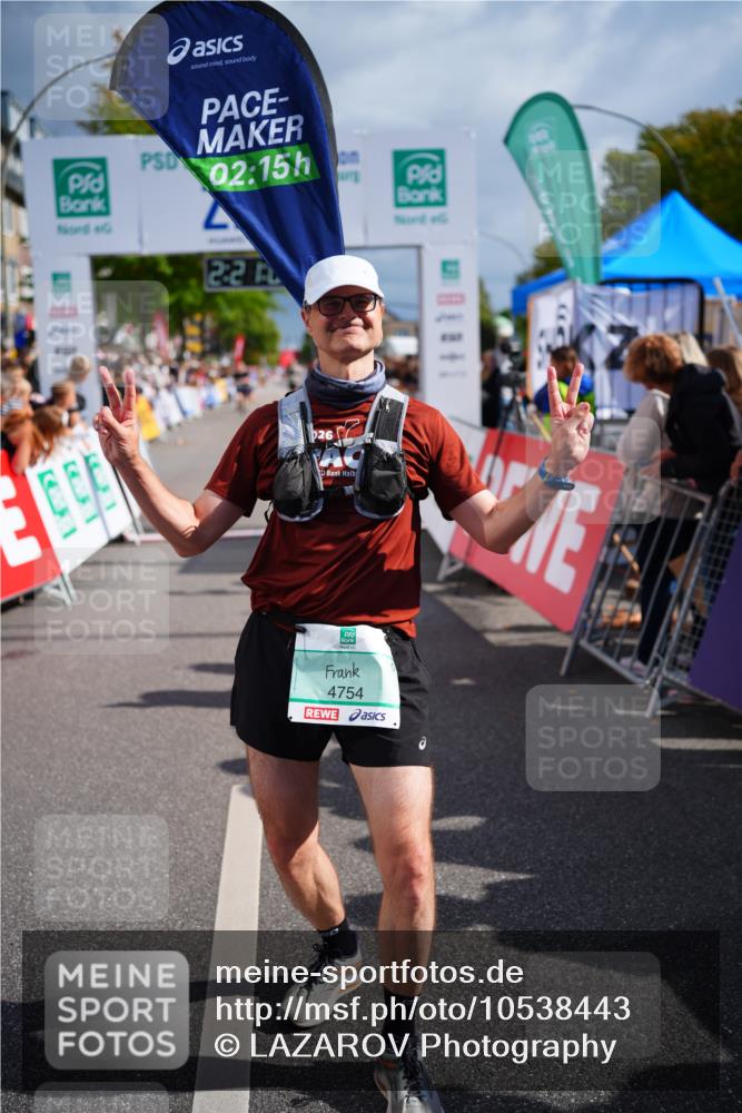 20.09.2026 - PSD Bank Halbmarathon LAZAROV Photography http://msf.ph/oto/10538443 20.09.2026 12:21:06 Ziel 4423 meine-sportfotos.de