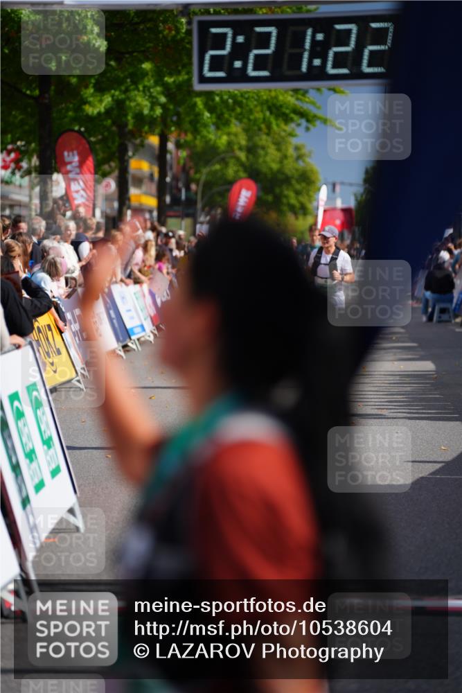 20.09.2026 - PSD Bank Halbmarathon LAZAROV Photography http://msf.ph/oto/10538604 20.09.2026 12:21:22 Ziel 1004, 1143, 1281, 1443, 2906, 2907, 3197, 3672 meine-sportfotos.de