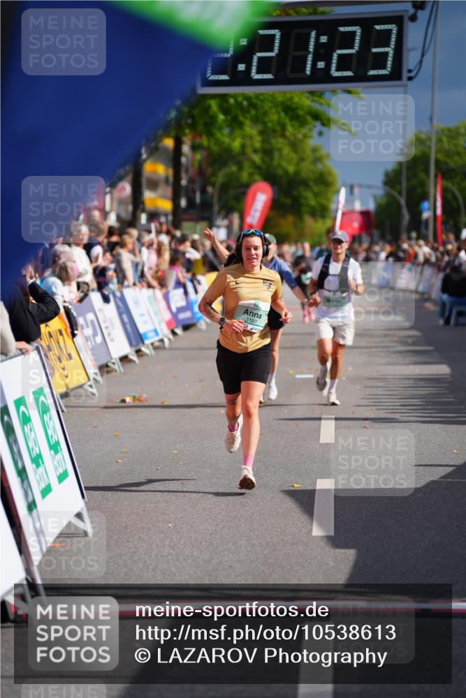 20.09.2026 - PSD Bank Halbmarathon LAZAROV Photography http://msf.ph/oto/10538613 20.09.2026 12:21:22 Ziel 1004, 1143, 1281, 1443, 2906, 2907, 3197, 3672 meine-sportfotos.de