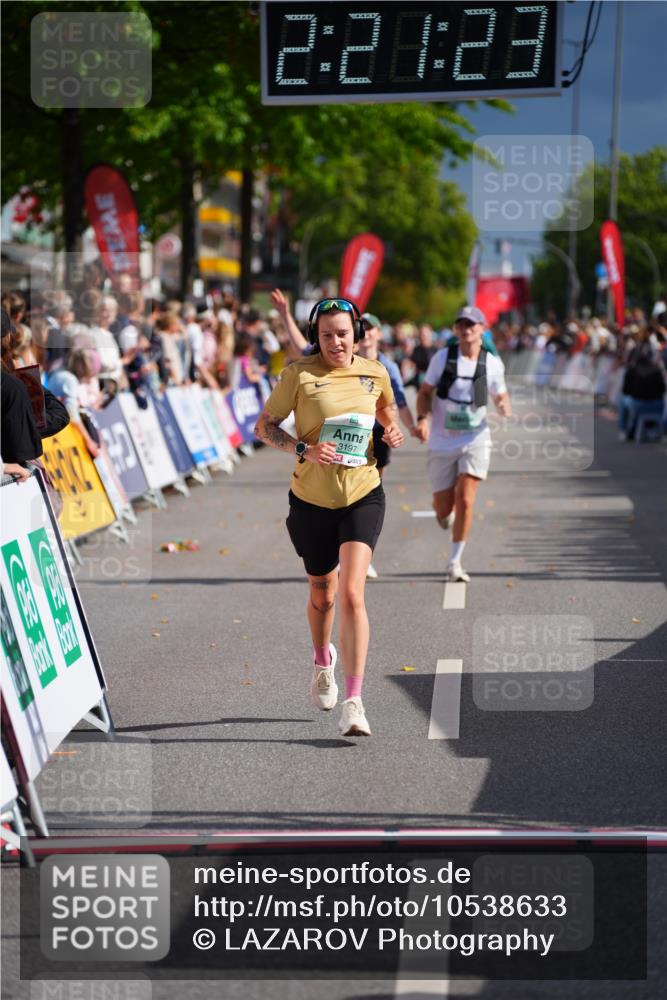 20.09.2026 - PSD Bank Halbmarathon LAZAROV Photography http://msf.ph/oto/10538633 20.09.2026 12:21:23 Ziel 1004, 1281, 1443, 2906, 2907, 3197, 3672 meine-sportfotos.de