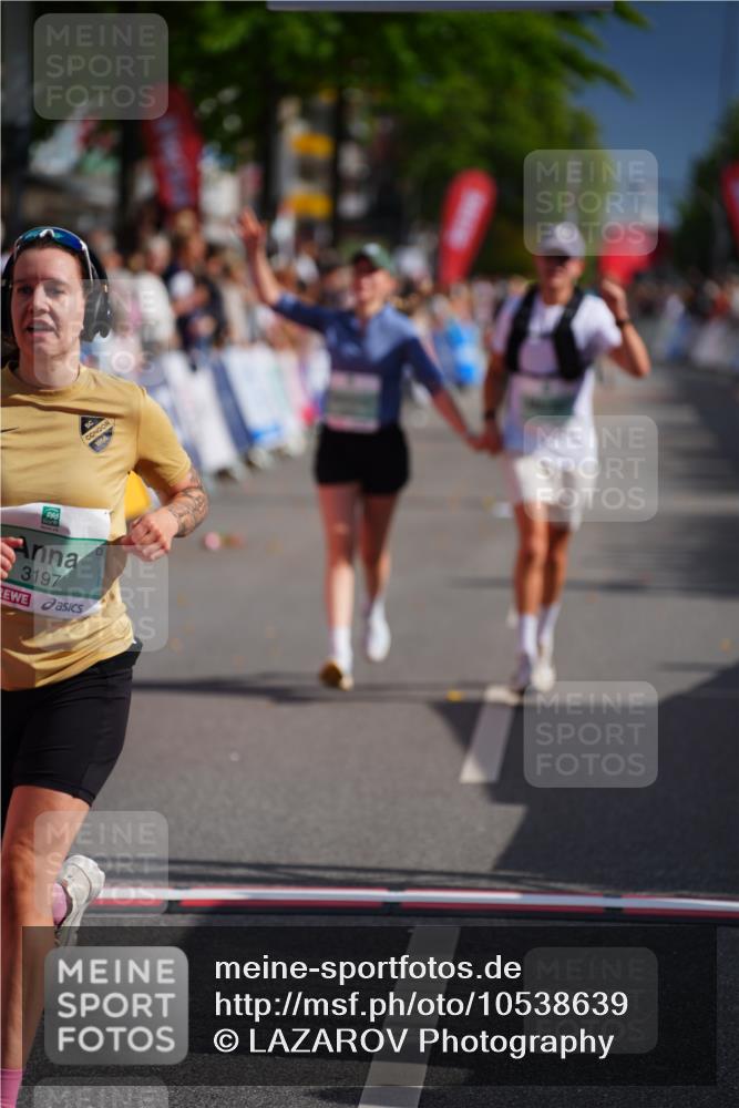 20.09.2026 - PSD Bank Halbmarathon LAZAROV Photography http://msf.ph/oto/10538639 20.09.2026 12:21:24 Ziel 1004, 1443, 2907, 3197, 3672 meine-sportfotos.de