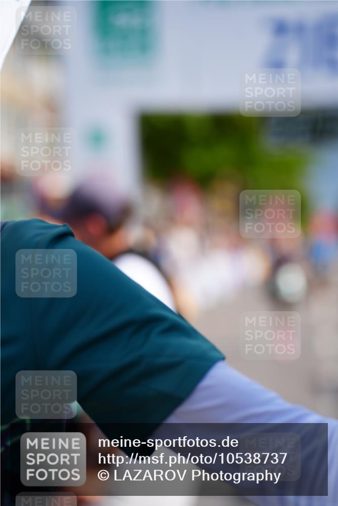 20.09.2026 - PSD Bank Halbmarathon LAZAROV Photography http://msf.ph/oto/10538737 20.09.2026 12:21:33 Ziel 1203, 1443, 1793, 3672, 4205 meine-sportfotos.de