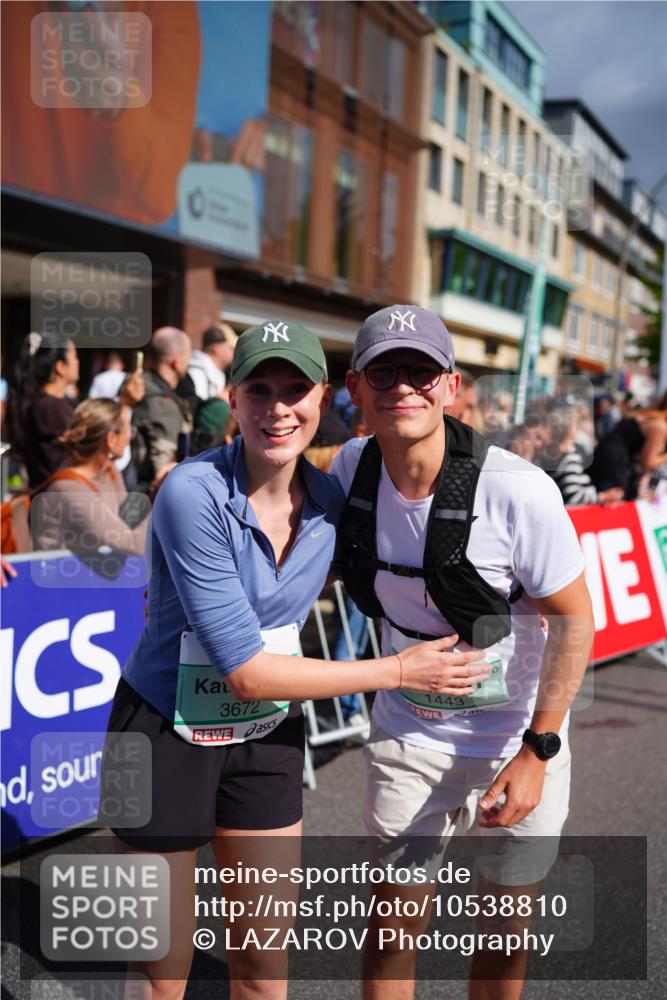 20.09.2026 - PSD Bank Halbmarathon LAZAROV Photography http://msf.ph/oto/10538810 20.09.2026 12:21:40 Ziel 1203, 4205 meine-sportfotos.de