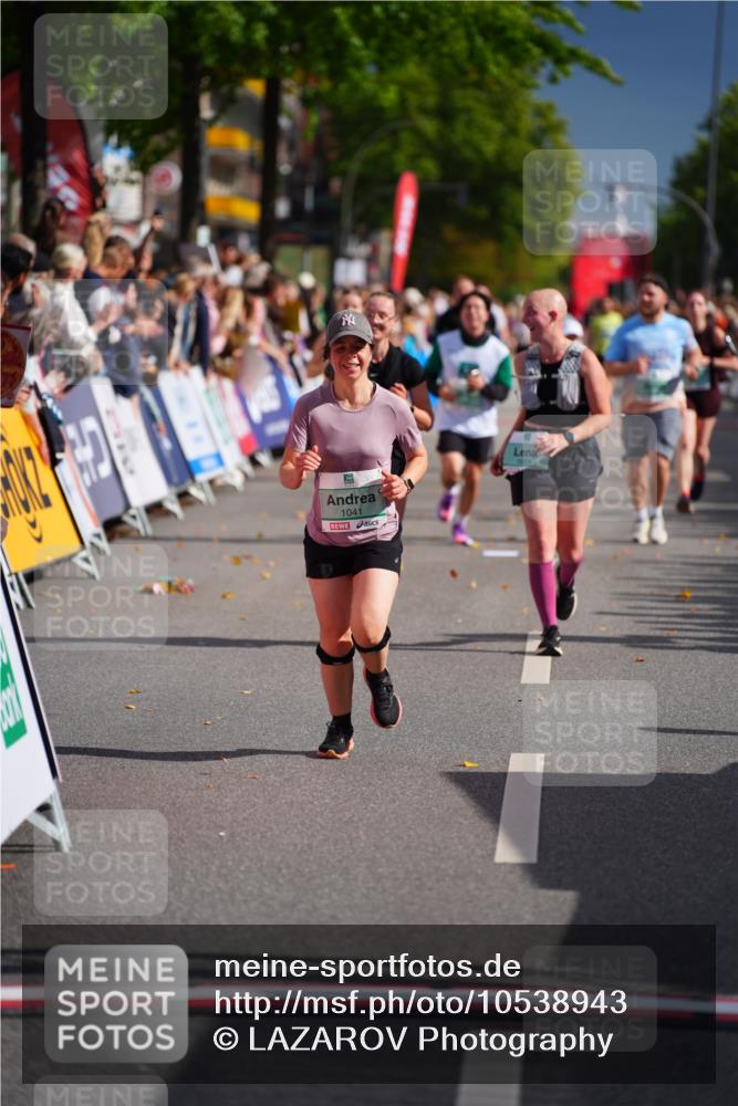 20.09.2026 - PSD Bank Halbmarathon LAZAROV Photography http://msf.ph/oto/10538943 20.09.2026 12:21:50 Ziel 1041, 1097, 1659, 1714, 2419 meine-sportfotos.de