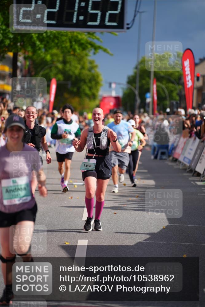 20.09.2026 - PSD Bank Halbmarathon LAZAROV Photography http://msf.ph/oto/10538962 20.09.2026 12:21:51 Ziel 1041, 1097, 1659, 1714, 2419, 2917 meine-sportfotos.de