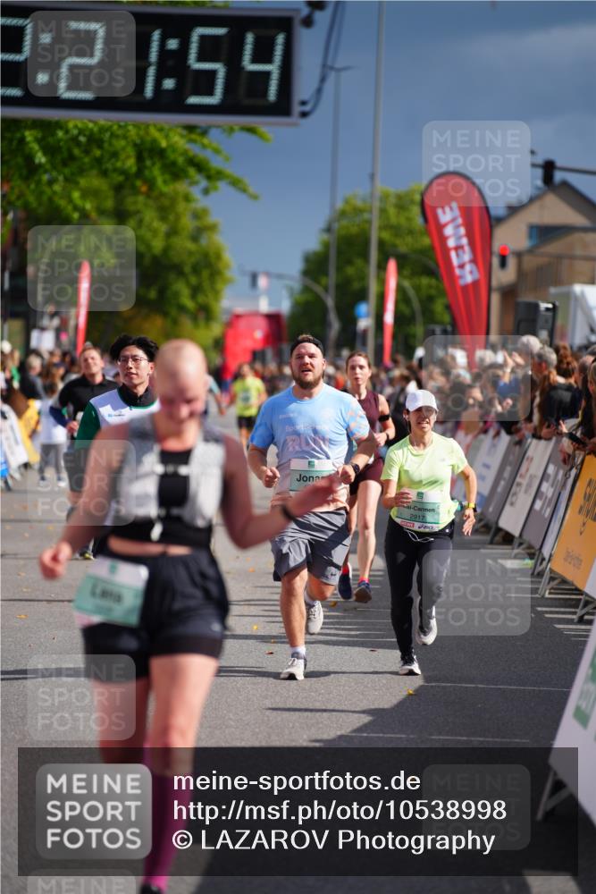 20.09.2026 - PSD Bank Halbmarathon LAZAROV Photography http://msf.ph/oto/10538998 20.09.2026 12:21:53 Ziel 1041, 1097, 1659, 1714, 2060, 2419, 2917, 4303, 4310, 4315 meine-sportfotos.de