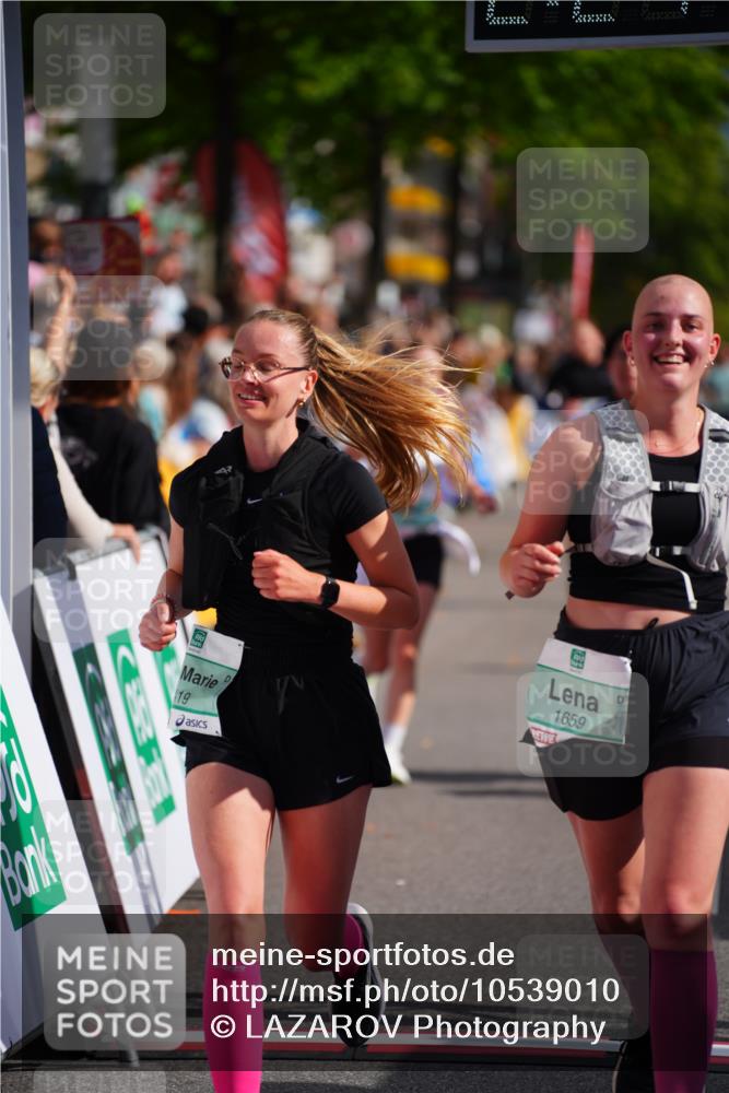 20.09.2026 - PSD Bank Halbmarathon LAZAROV Photography http://msf.ph/oto/10539010 20.09.2026 12:21:54 Ziel 1041, 1097, 1659, 1714, 2060, 2419, 2917, 4303, 4310, 4315 meine-sportfotos.de