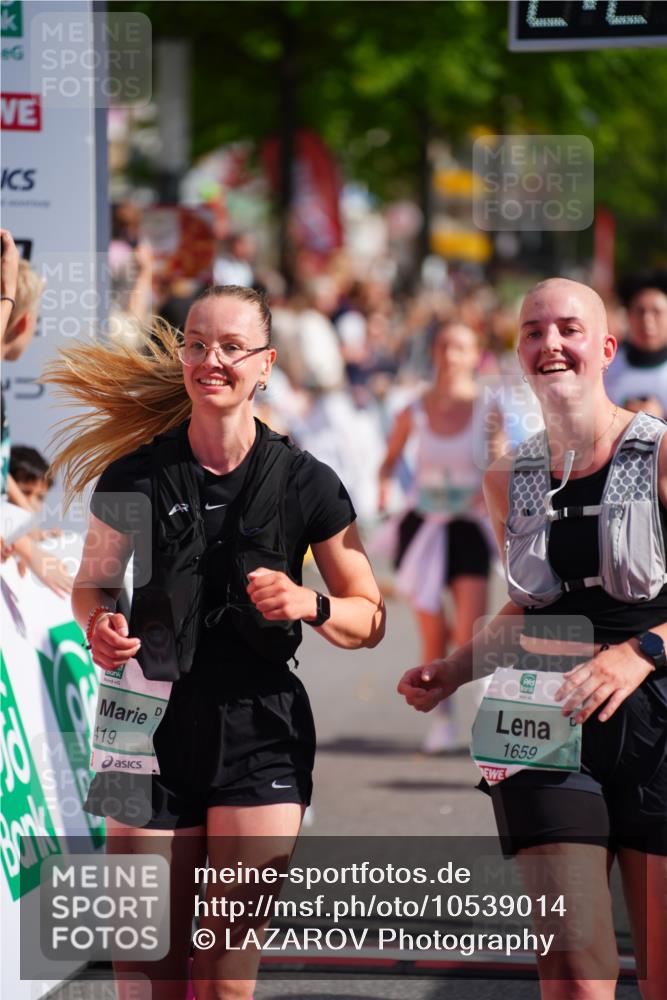 20.09.2026 - PSD Bank Halbmarathon LAZAROV Photography http://msf.ph/oto/10539014 20.09.2026 12:21:54 Ziel 1041, 1097, 1659, 1714, 2060, 2419, 2917, 4303, 4310, 4315 meine-sportfotos.de
