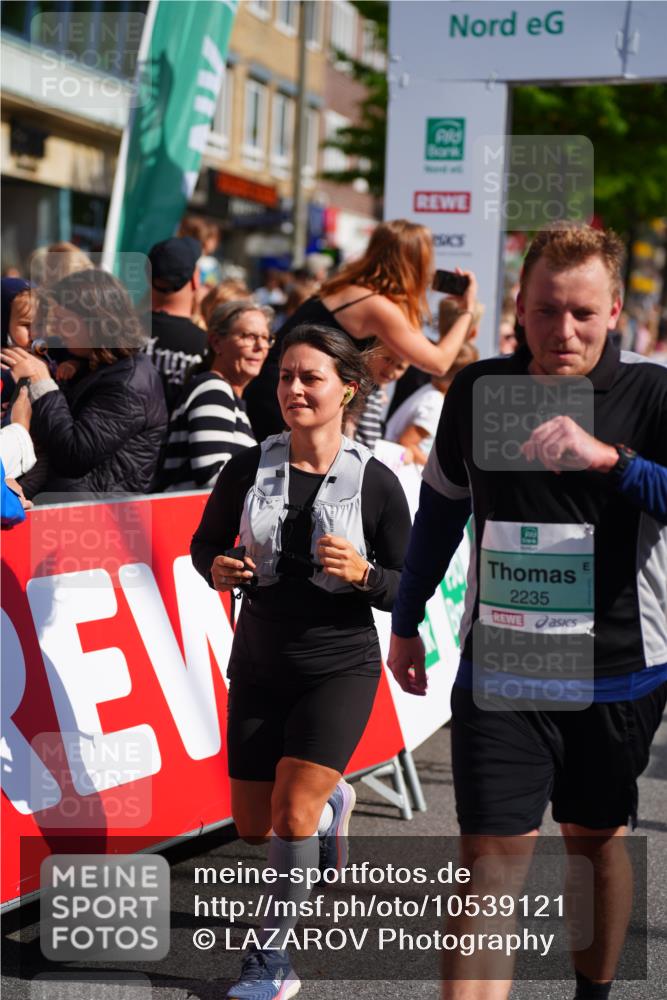 20.09.2026 - PSD Bank Halbmarathon LAZAROV Photography http://msf.ph/oto/10539121 20.09.2026 12:22:04 Ziel 2060, 2235, 2770, 3741, 4303, 4310, 4315 meine-sportfotos.de