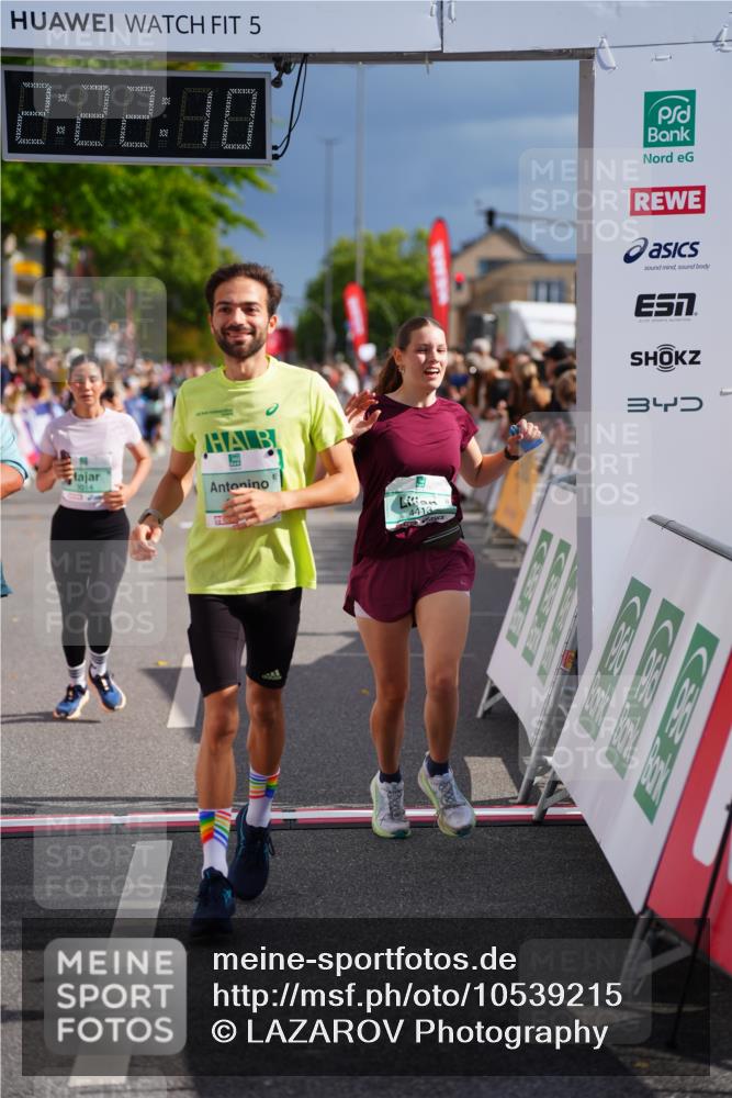 20.09.2026 - PSD Bank Halbmarathon LAZAROV Photography http://msf.ph/oto/10539215 20.09.2026 12:22:09 Ziel 1773, 2770, 3014, 3741, 4413 meine-sportfotos.de