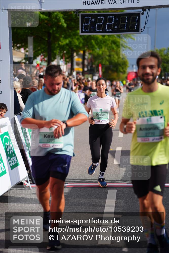 20.09.2026 - PSD Bank Halbmarathon LAZAROV Photography http://msf.ph/oto/10539233 20.09.2026 12:22:10 Ziel 1773, 2770, 3014, 3741, 4413 meine-sportfotos.de