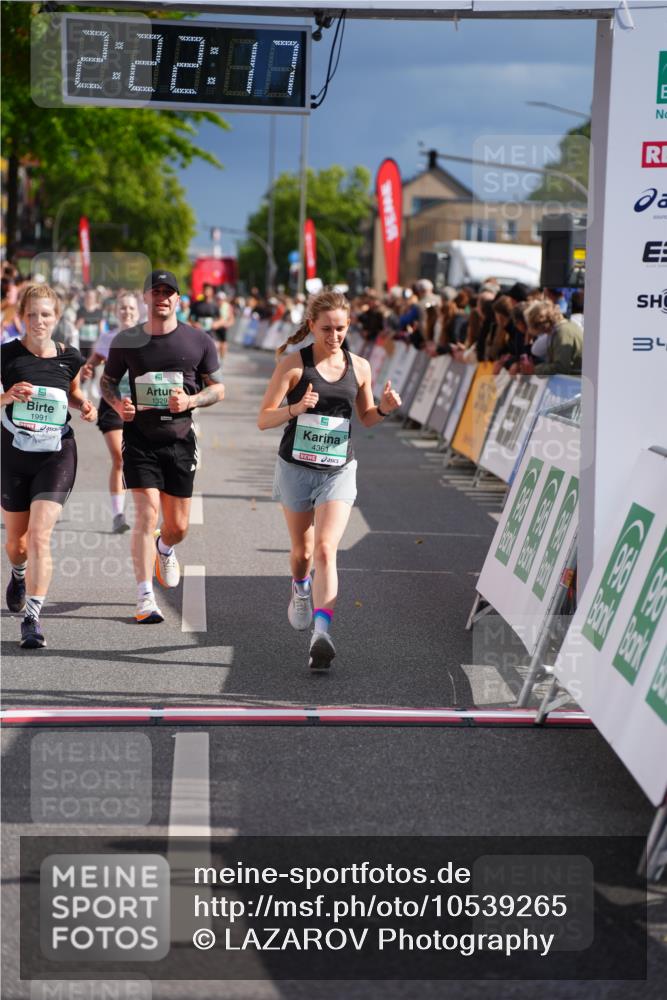 20.09.2026 - PSD Bank Halbmarathon LAZAROV Photography http://msf.ph/oto/10539265 20.09.2026 12:22:16 Ziel 1329, 1773, 1991, 2770, 3014, 3560, 4361, 4413 meine-sportfotos.de
