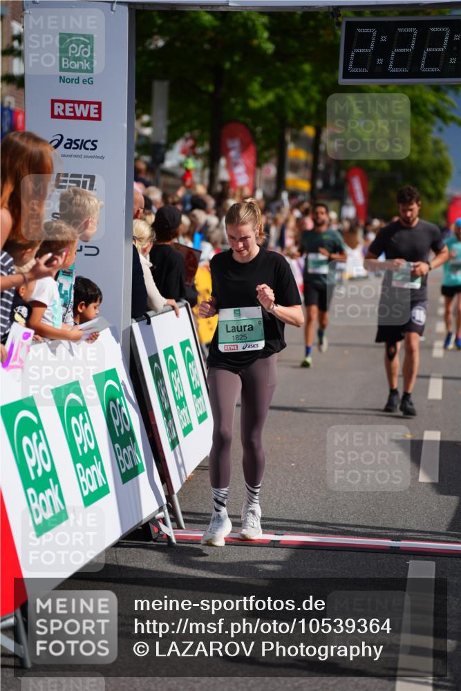 20.09.2026 - PSD Bank Halbmarathon LAZAROV Photography http://msf.ph/oto/10539364 20.09.2026 12:22:25 Ziel 1329, 1825, 1991, 2996, 3462, 3560, 4337, 4361 meine-sportfotos.de