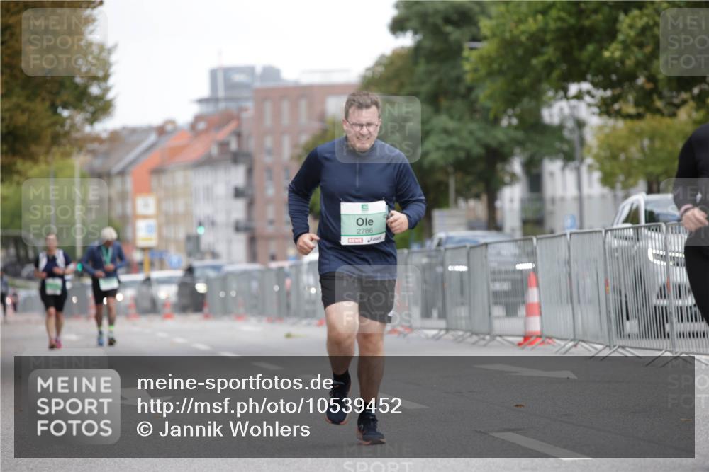 20.09.2026 - PSD Bank Halbmarathon Jannik Wohlers http://msf.ph/oto/10539452 20.09.2026 13:03:10 Laufen 2786 meine-sportfotos.de
