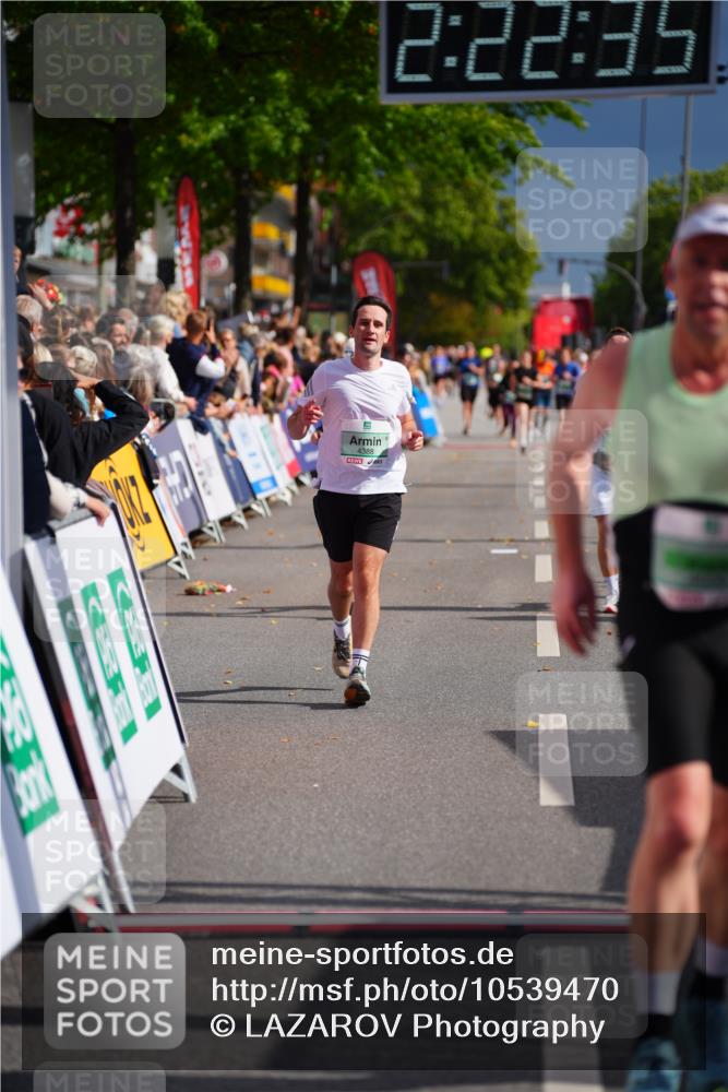 20.09.2026 - PSD Bank Halbmarathon LAZAROV Photography http://msf.ph/oto/10539470 20.09.2026 12:22:34 Ziel 1657, 2996, 3462, 4333, 4362, 4388, 4666 meine-sportfotos.de