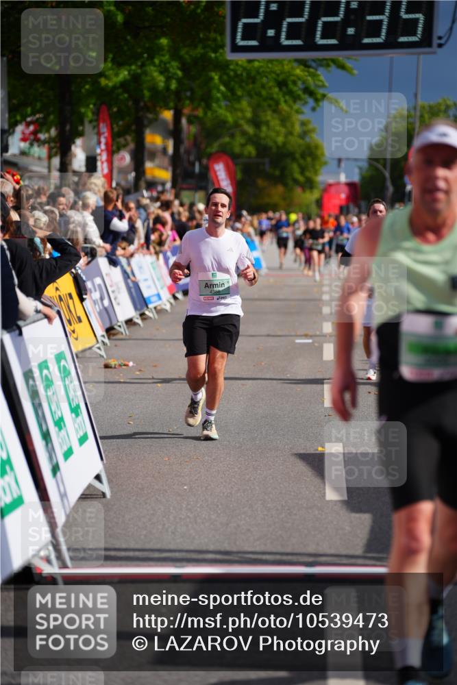 20.09.2026 - PSD Bank Halbmarathon LAZAROV Photography http://msf.ph/oto/10539473 20.09.2026 12:22:34 Ziel 1657, 2996, 3462, 4333, 4362, 4388, 4666 meine-sportfotos.de