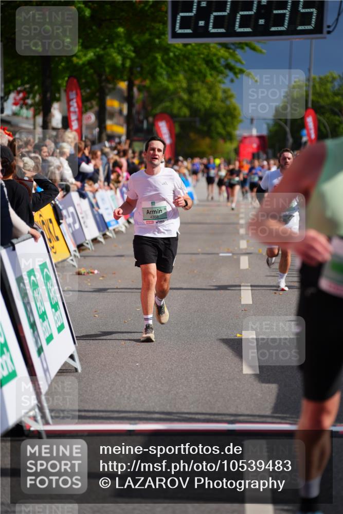 20.09.2026 - PSD Bank Halbmarathon LAZAROV Photography http://msf.ph/oto/10539483 20.09.2026 12:22:35 Ziel 1657, 2996, 3462, 4333, 4362, 4388, 4666 meine-sportfotos.de