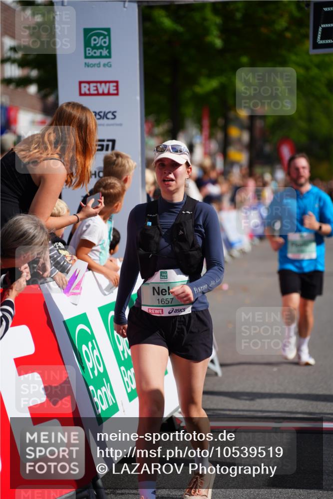 20.09.2026 - PSD Bank Halbmarathon LAZAROV Photography http://msf.ph/oto/10539519 20.09.2026 12:22:40 Ziel 1657, 1767, 2392, 4161, 4333, 4388, 4666 meine-sportfotos.de