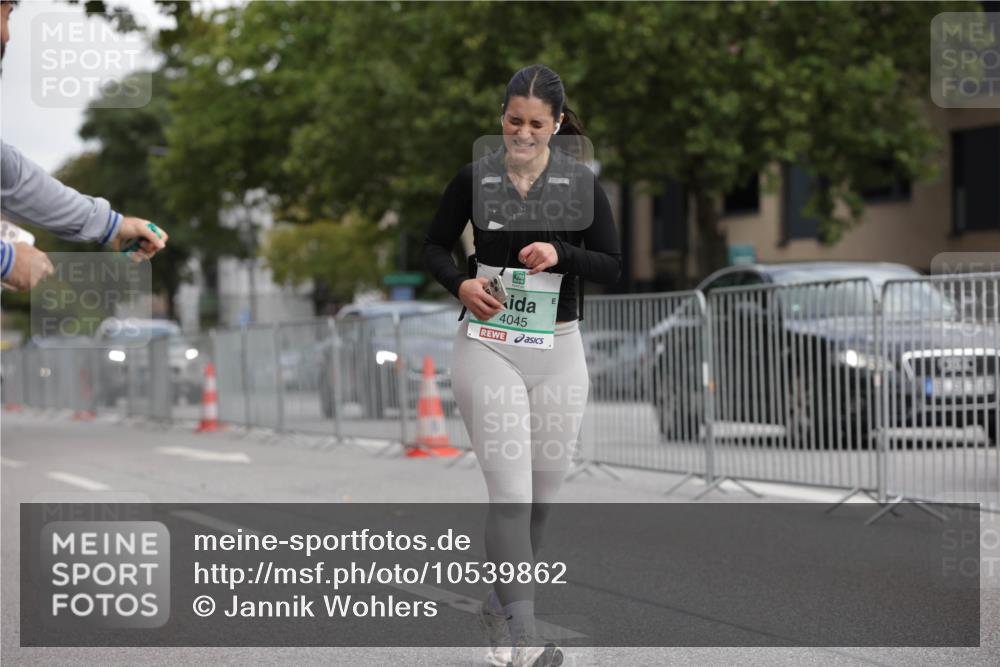 20.09.2026 - PSD Bank Halbmarathon Jannik Wohlers http://msf.ph/oto/10539862 20.09.2026 13:04:05 Laufen 4045 meine-sportfotos.de