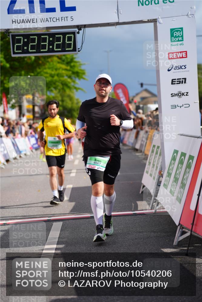 20.09.2026 - PSD Bank Halbmarathon LAZAROV Photography http://msf.ph/oto/10540206 20.09.2026 12:23:29 Ziel 1324, 2193, 3807, 4628, 4667 meine-sportfotos.de
