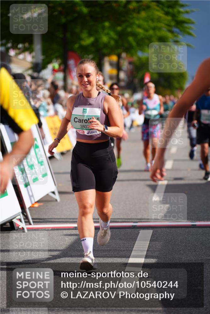20.09.2026 - PSD Bank Halbmarathon LAZAROV Photography http://msf.ph/oto/10540244 20.09.2026 12:23:33 Ziel 1324, 1884, 2384, 2624, 3650, 3807, 3978, 4628, 4667 meine-sportfotos.de