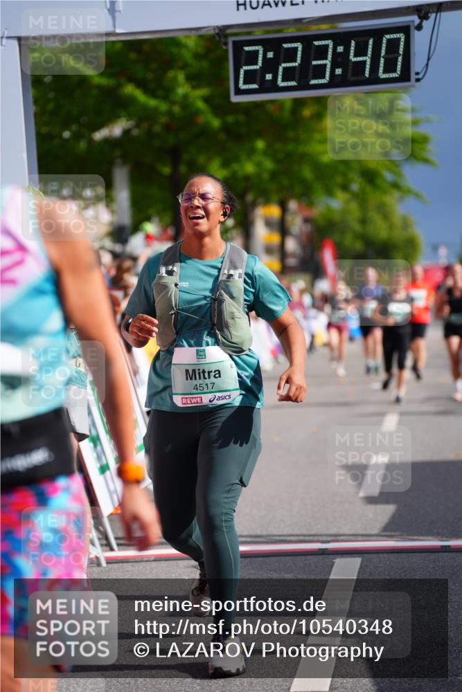 20.09.2026 - PSD Bank Halbmarathon LAZAROV Photography http://msf.ph/oto/10540348 20.09.2026 12:23:39 Ziel 1324, 1884, 2384, 2624, 3650, 3807, 3978, 4517 meine-sportfotos.de