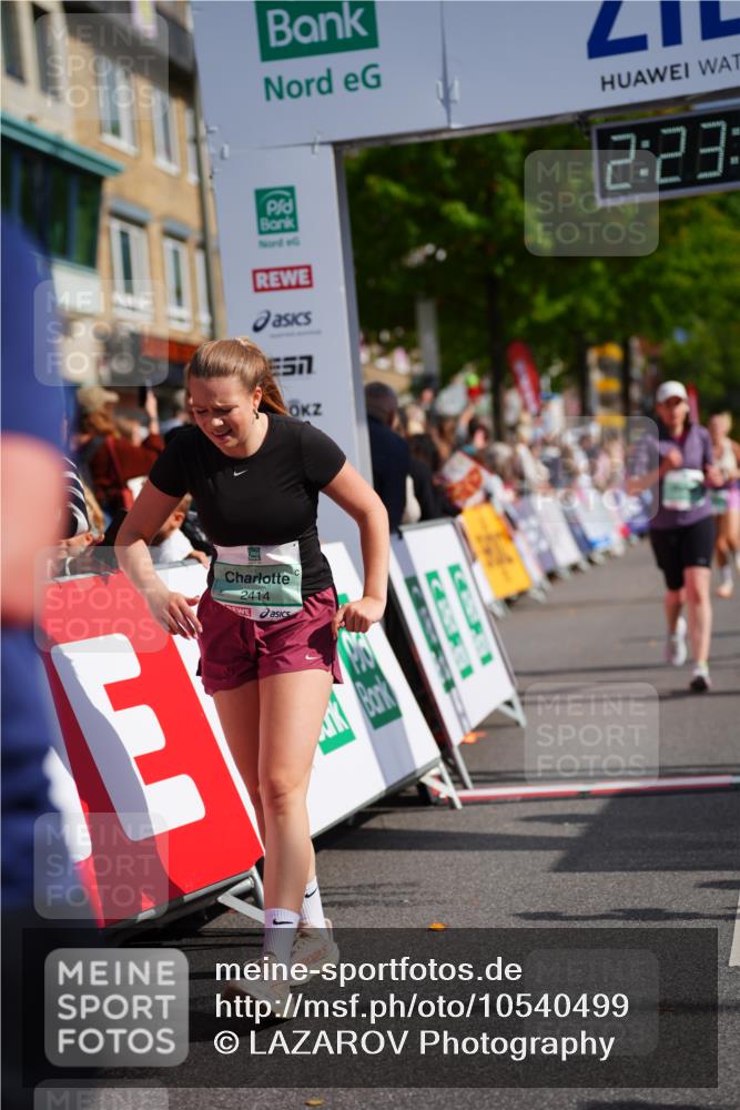 20.09.2026 - PSD Bank Halbmarathon LAZAROV Photography http://msf.ph/oto/10540499 20.09.2026 12:23:51 Ziel 1513, 1917, 1918, 1987, 2150, 2257, 2414, 2483, 2897, 3595 meine-sportfotos.de