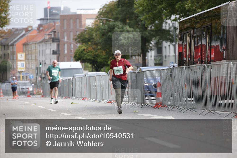 20.09.2026 - PSD Bank Halbmarathon Jannik Wohlers http://msf.ph/oto/10540531 20.09.2026 13:05:42 Laufen 3791 meine-sportfotos.de